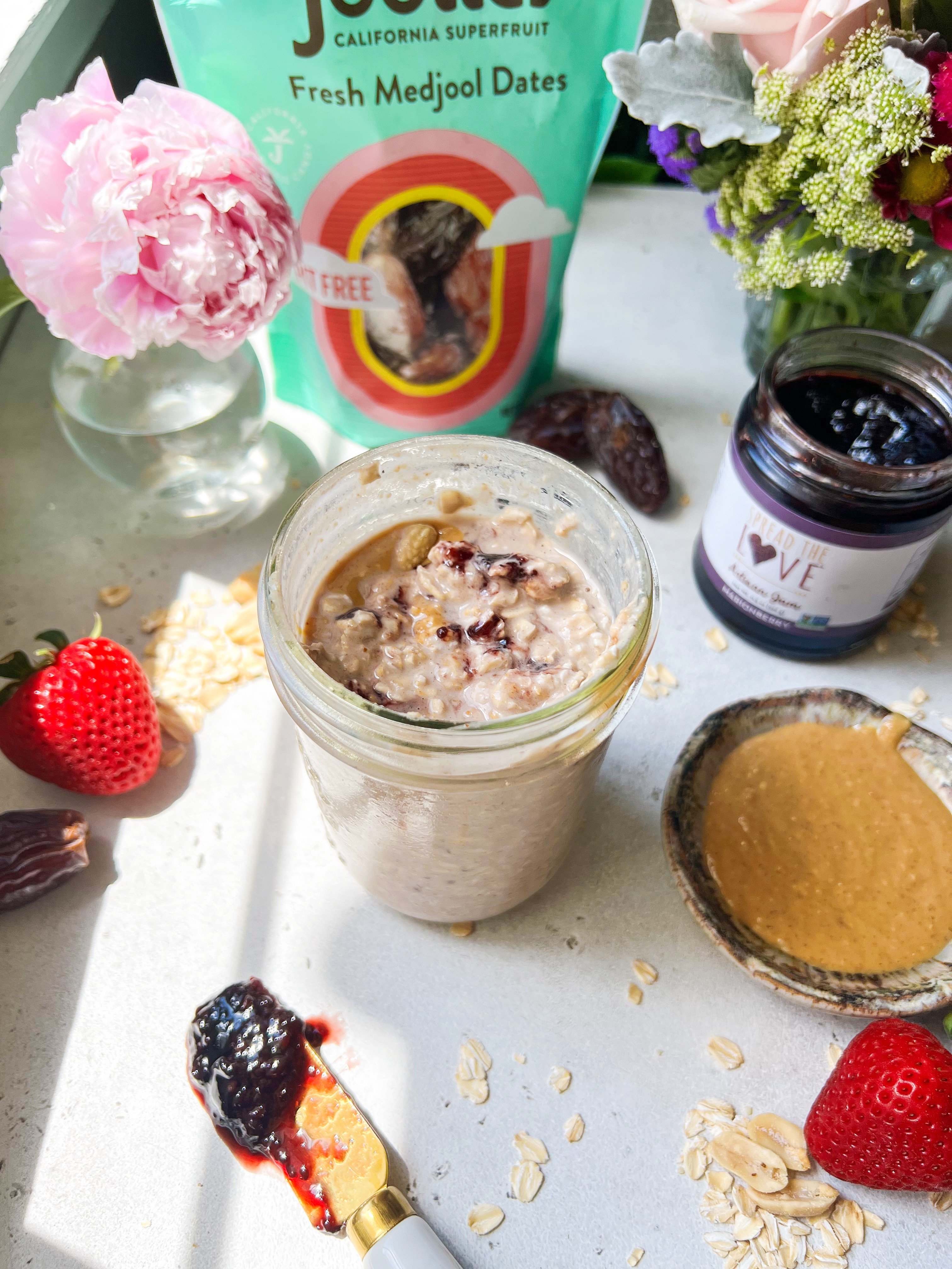 overnight oats with medjool dates