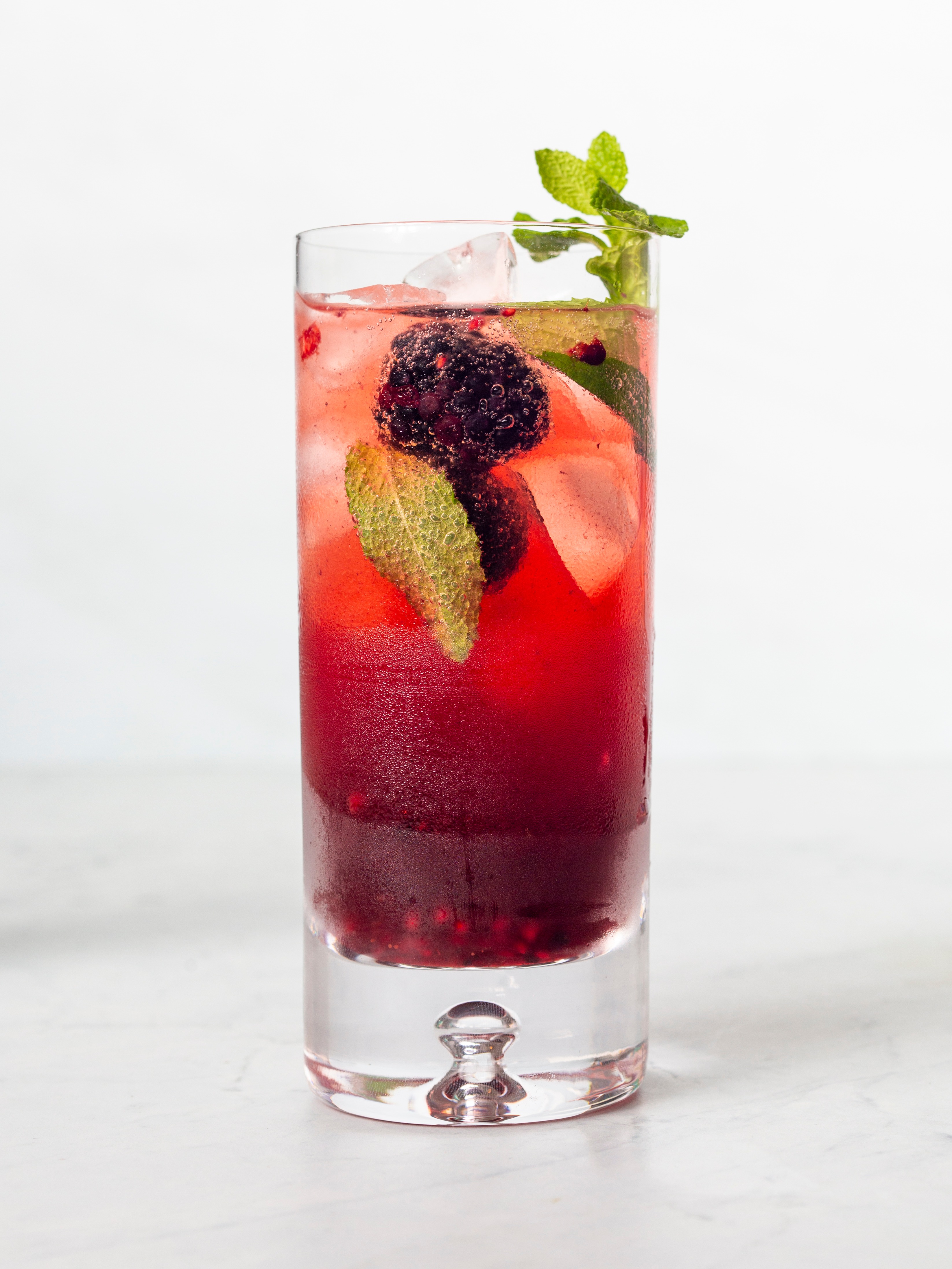 Date Mixed Berry Mojito