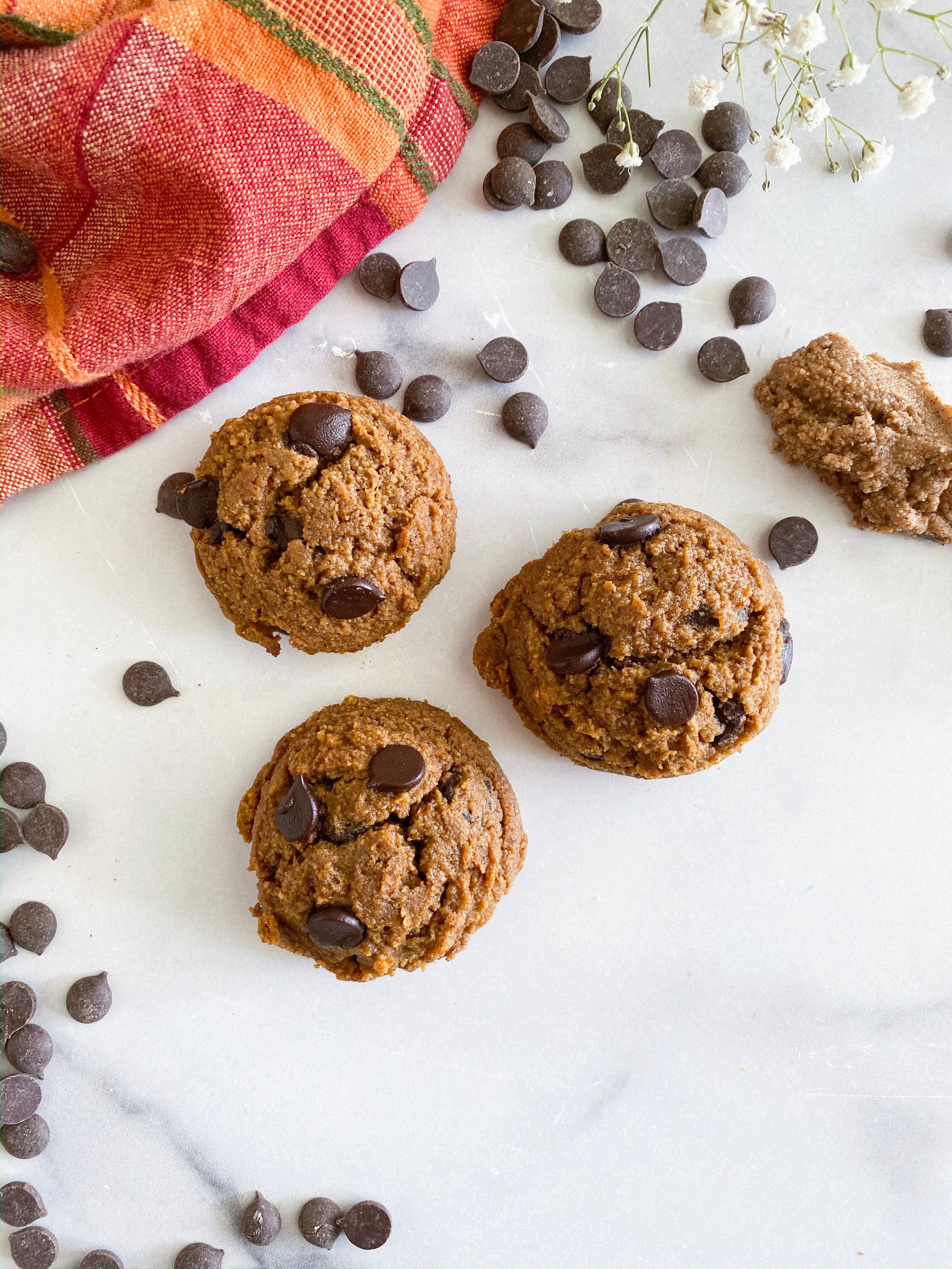 Paleo Chocolate Chip Pumpkin Cookies