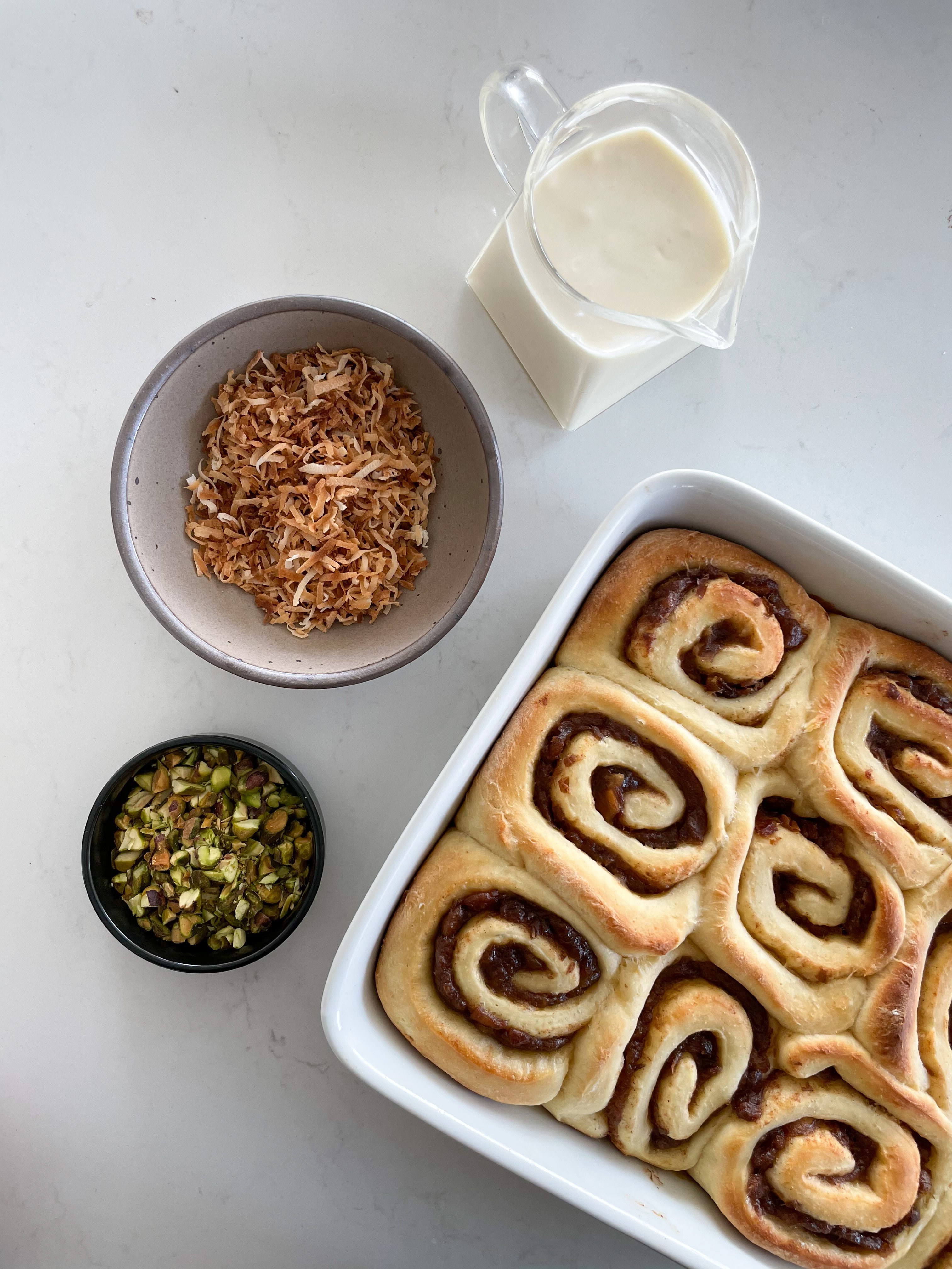 gooey cinnamon date rolls