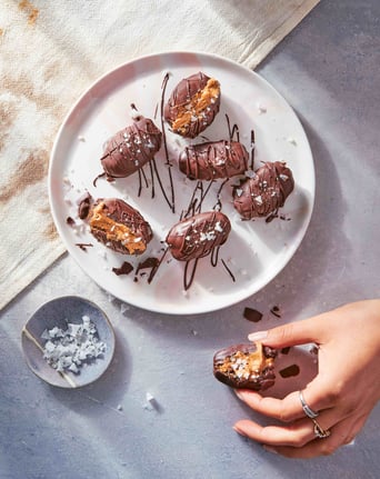 almond butter stuffed-dates_JuliaGartland_773